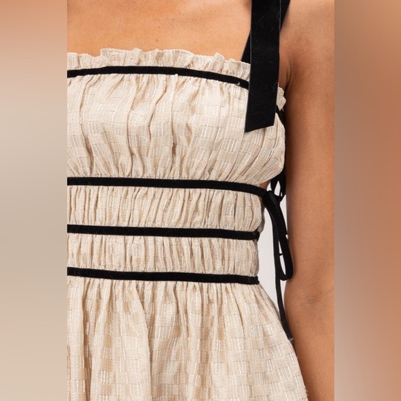 NWT Sofie the Label Claire Dress‎ Gold Jacquard Velvet Straps Size Small - Picture 8 of 15